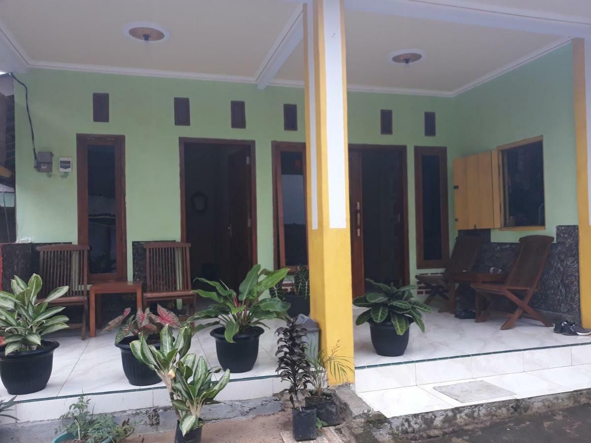 Ijen Mansjestic B&B Tamansuruh Extérieur photo